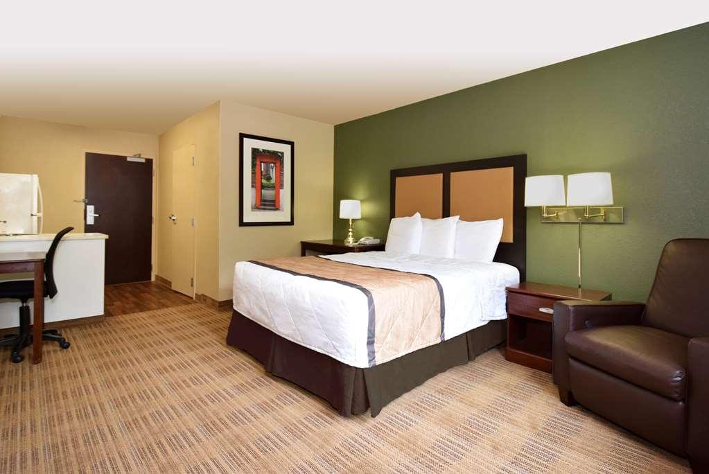 Extended Stay America Suites - Chicago - Schaumburg - I-90 Room photo