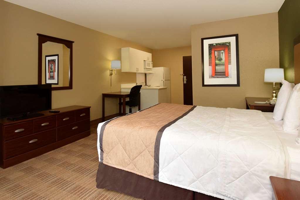 Extended Stay America Suites - Chicago - Schaumburg - I-90 Room photo
